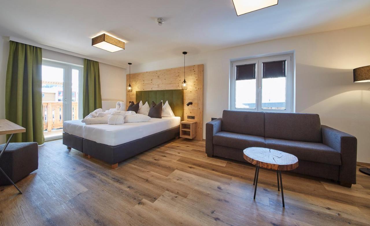 Hotel Hubertushof Σάαλμπαχ-Χίντεργκλεμ Εξωτερικό φωτογραφία