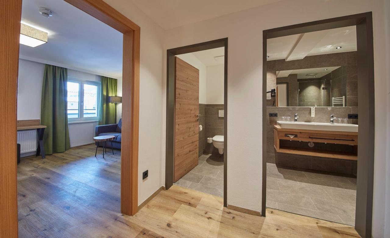 Hotel Hubertushof Σάαλμπαχ-Χίντεργκλεμ Εξωτερικό φωτογραφία