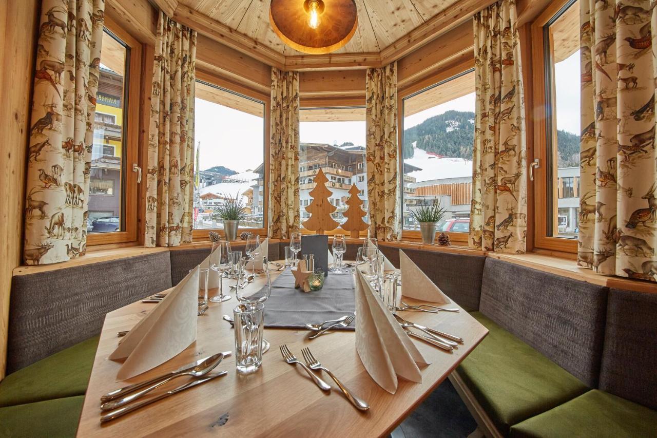 Hotel Hubertushof Σάαλμπαχ-Χίντεργκλεμ Εξωτερικό φωτογραφία