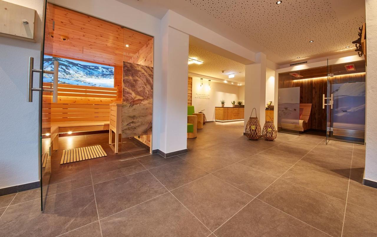Hotel Hubertushof Σάαλμπαχ-Χίντεργκλεμ Εξωτερικό φωτογραφία